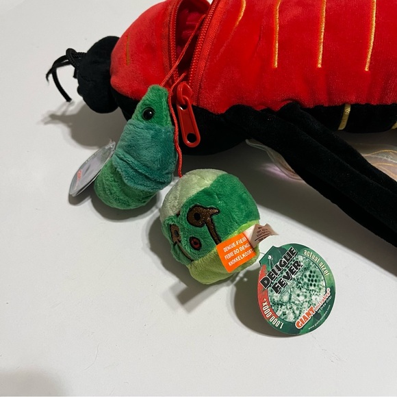 Giant Microbes Mosquito Plush Scientific Toy 2 Pockets Dangling Plush 13” - Picture 11 of 11